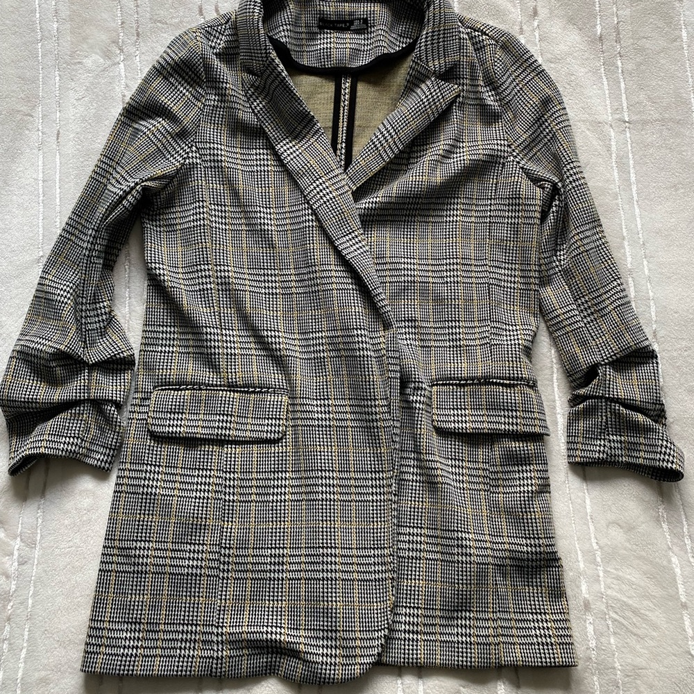 Black and white blazer sweater. Size small. From Macy’s.